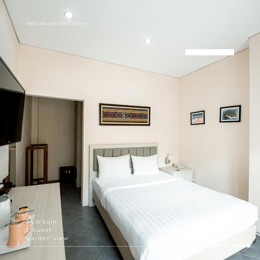La Cecile Hotel & Cafe Komodo Labuan Bajo Zewnętrze zdjęcie